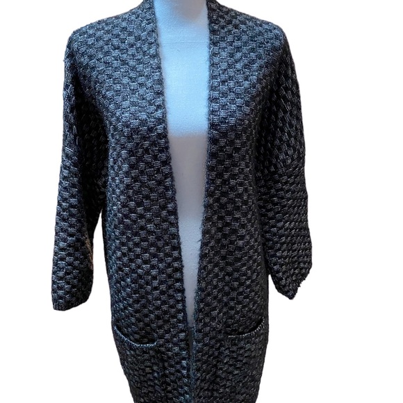 Maxsport black and grey checkered sweater/cardigan. Medium. Two front pockets. - Picture 8 of 15